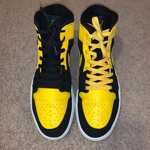 Jordan 1 Mid New Love Size 13